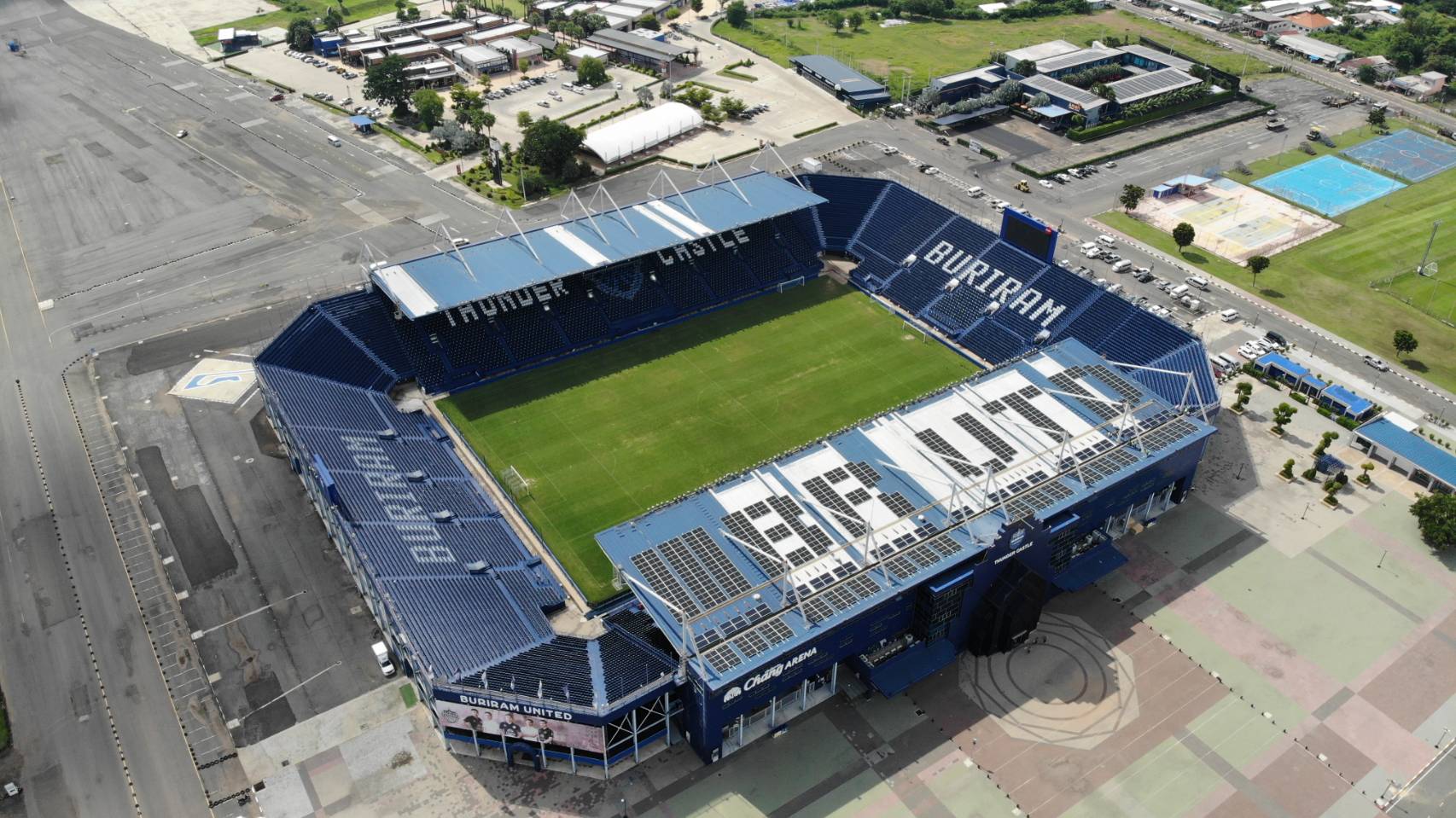 ช้างอารีนา - รีวิว สนามช้างอารีนา (ไอ-โมบายสเตเดี้ยม)